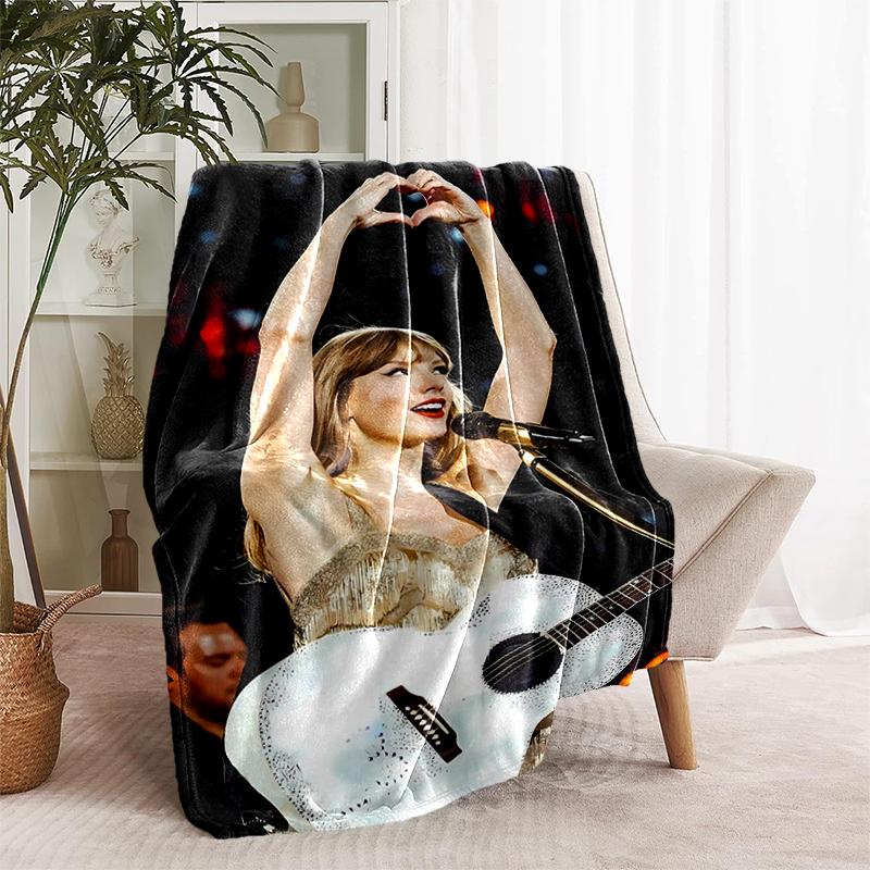1pc Blanket Taylor Swift Print Design, Lightweight Blanket for Sofa, Bed- Soft &Warm, Gift for All Seasons like Christmas, Halloween