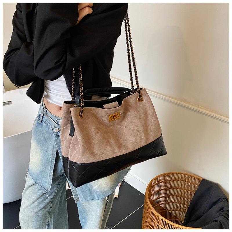 Fashion Tote Bag Summer Retro Temperament Stray Commuter Bag Large Capacity Chain Single Shoulder Armpit Bag Women