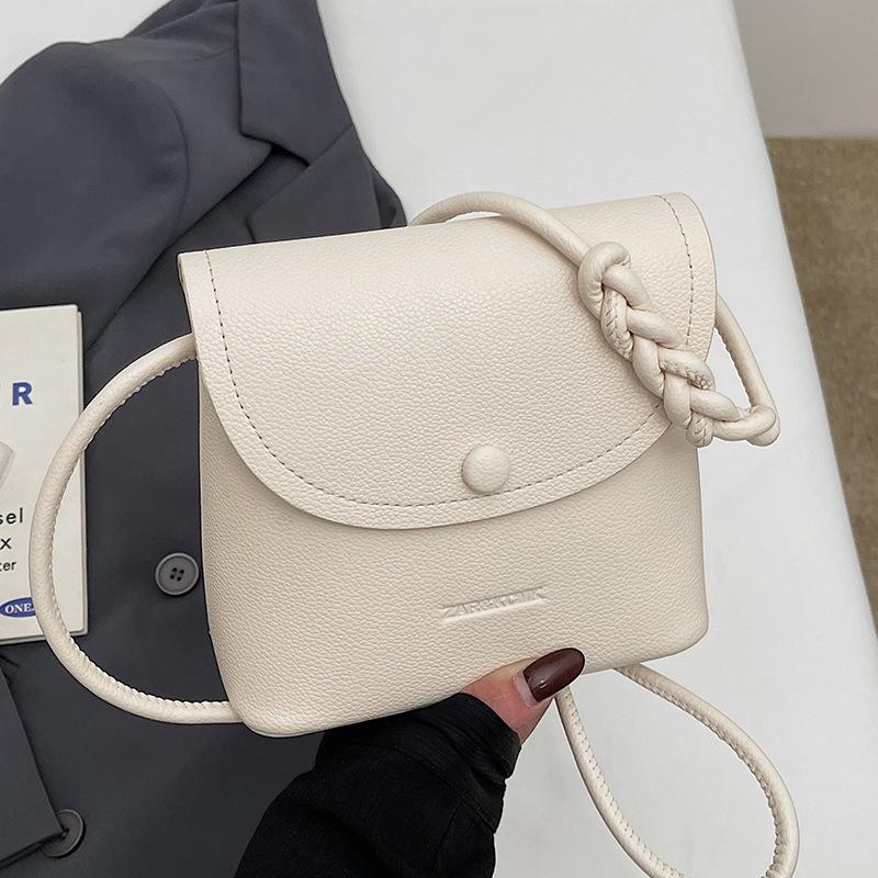 Популярная оптовая модная ниша простой стиль изысканная портативная сумка-ведро повседневная универсальная женская сумка-мессенджер для поездок