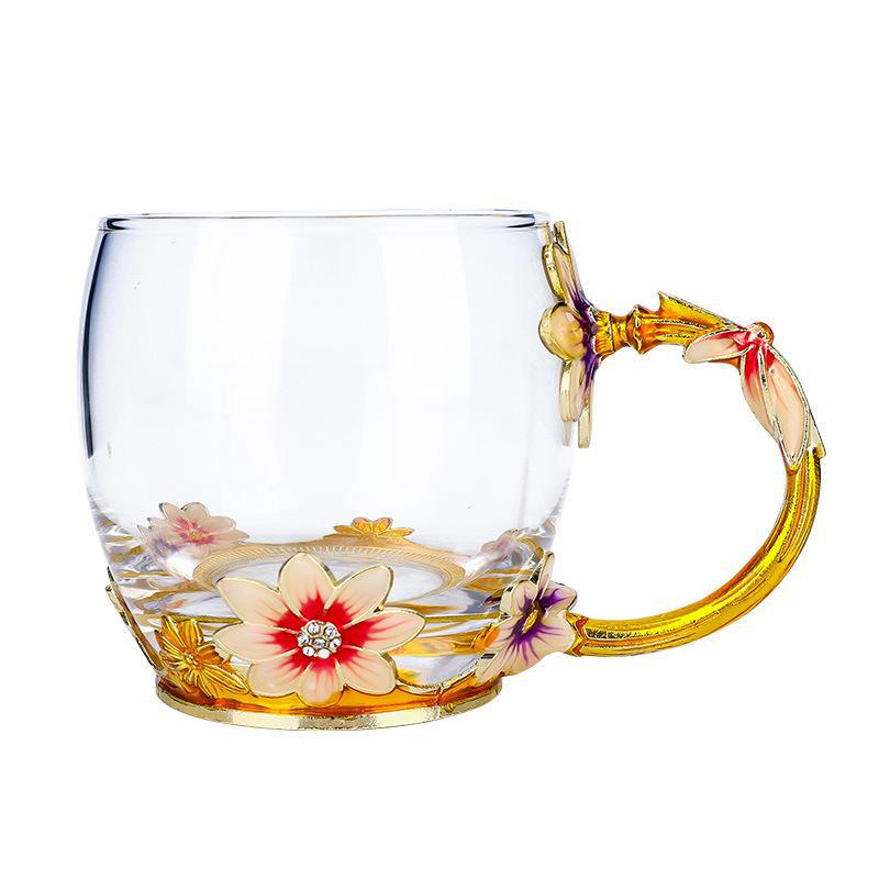 Чайная чашка из термостойкого хрустального стекла с эмалью Daisy — идеальный подарок на день рождения или праздник