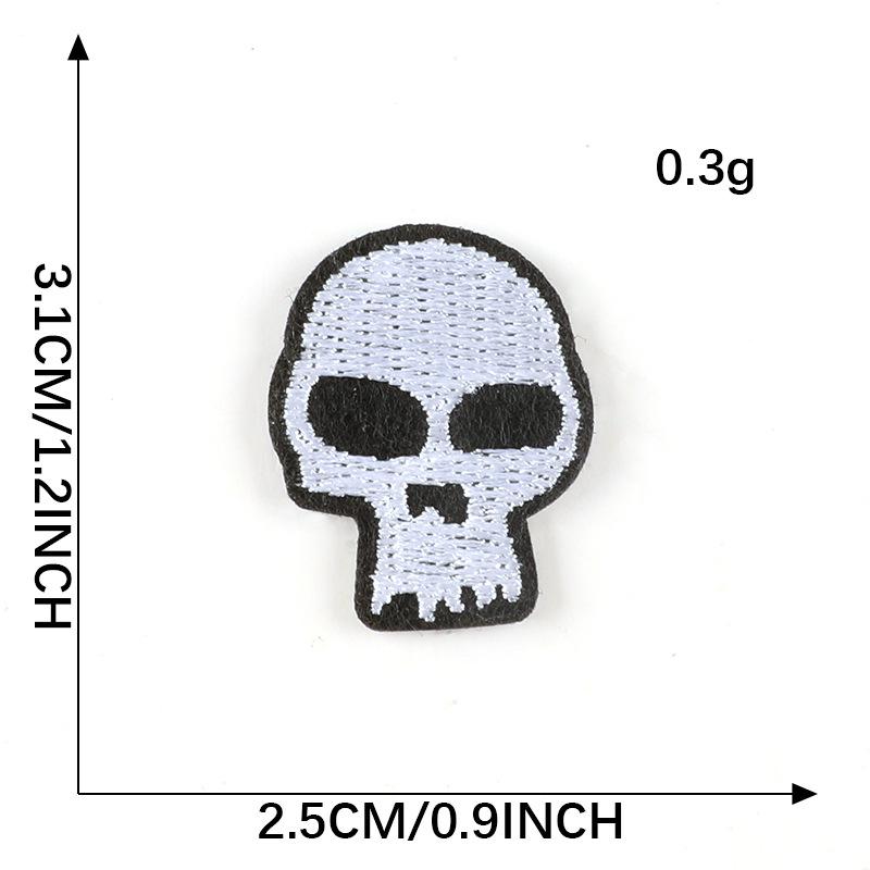 Наклейка-вышивка с изображением призрака-череп: Одежда и обувь Аксессуары