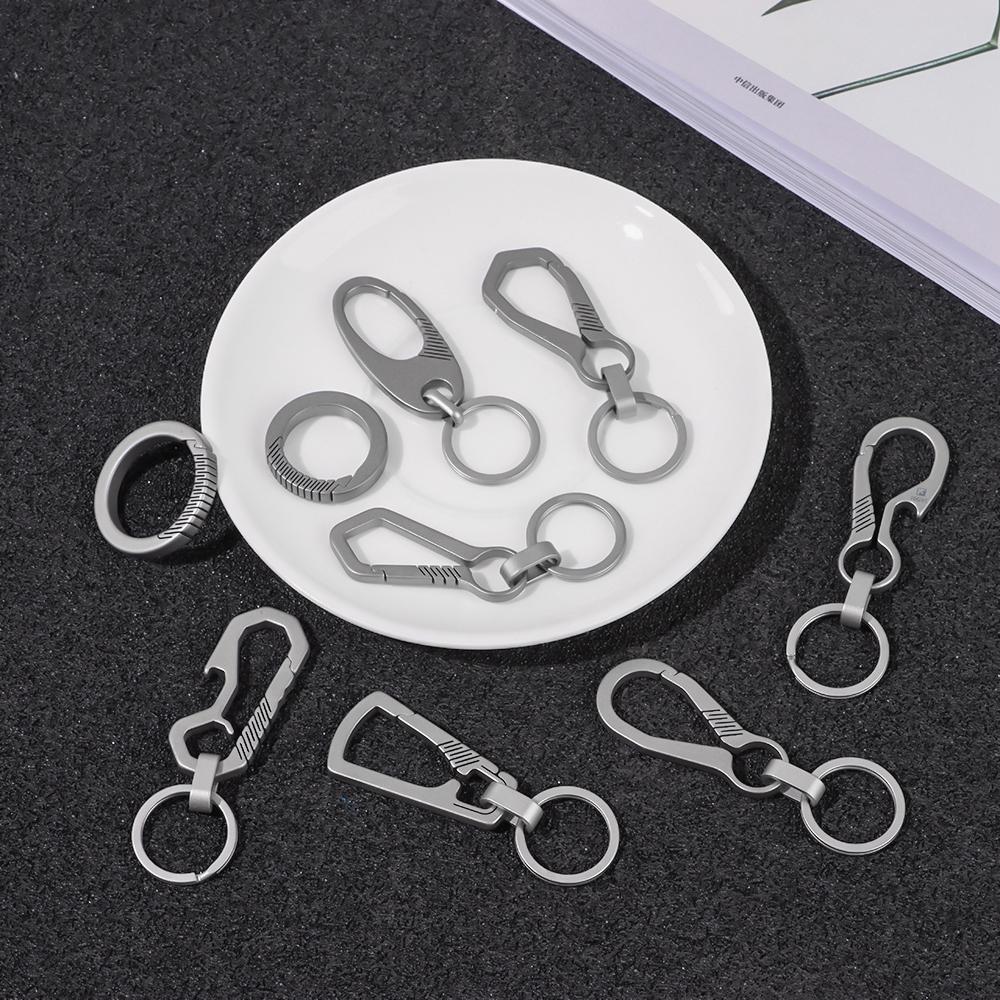 High-Quality Real Titanium Lettering Keychain Men Keychains Jewelry Holders EDC Key Rings