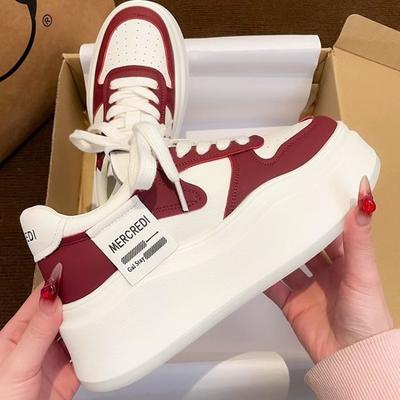 Новые модные кожаные женские черные белые повседневные кроссовки из вулканизированной кожи, дышащие спортивные туфли для ходьбы и бега на платформе