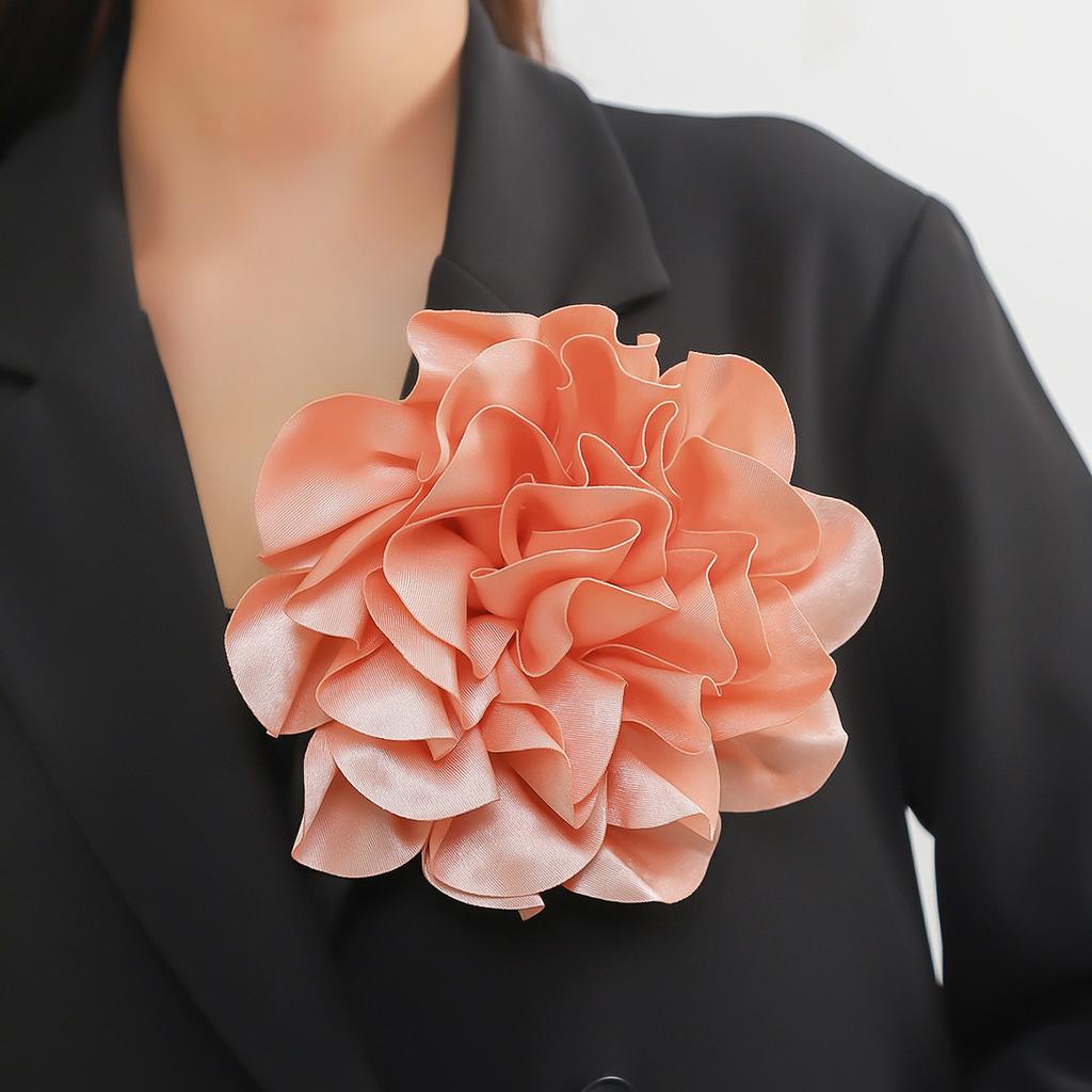 19cm Rose Flower Brooches Lapel Pins Dainty Satin Fabric Brooches Big Camellia Flower Brooch Pin for Women Wedding Part Dance Clothes Accessories