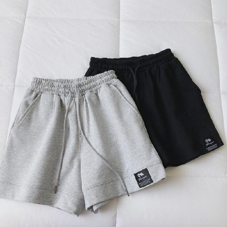 Женские спортивные шорты летние свободные покрой для бега повседневные А-силуэта широкие брюки с высокой талией утягивающие хлопковые брюки