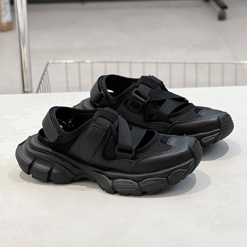 Thick Soled Sandals with Hollowed Out Mesh Breathable and Comfortable Casual and Versatile Sandals