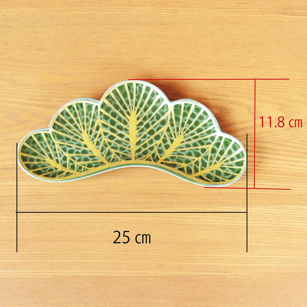 New Year Appetizer Japanese Food Serving Japanese Lucky Pine Arita Pine 1 Piece Tableware, Plate, Plate, 25cm, Tableware, Charm, Needles, Ware,