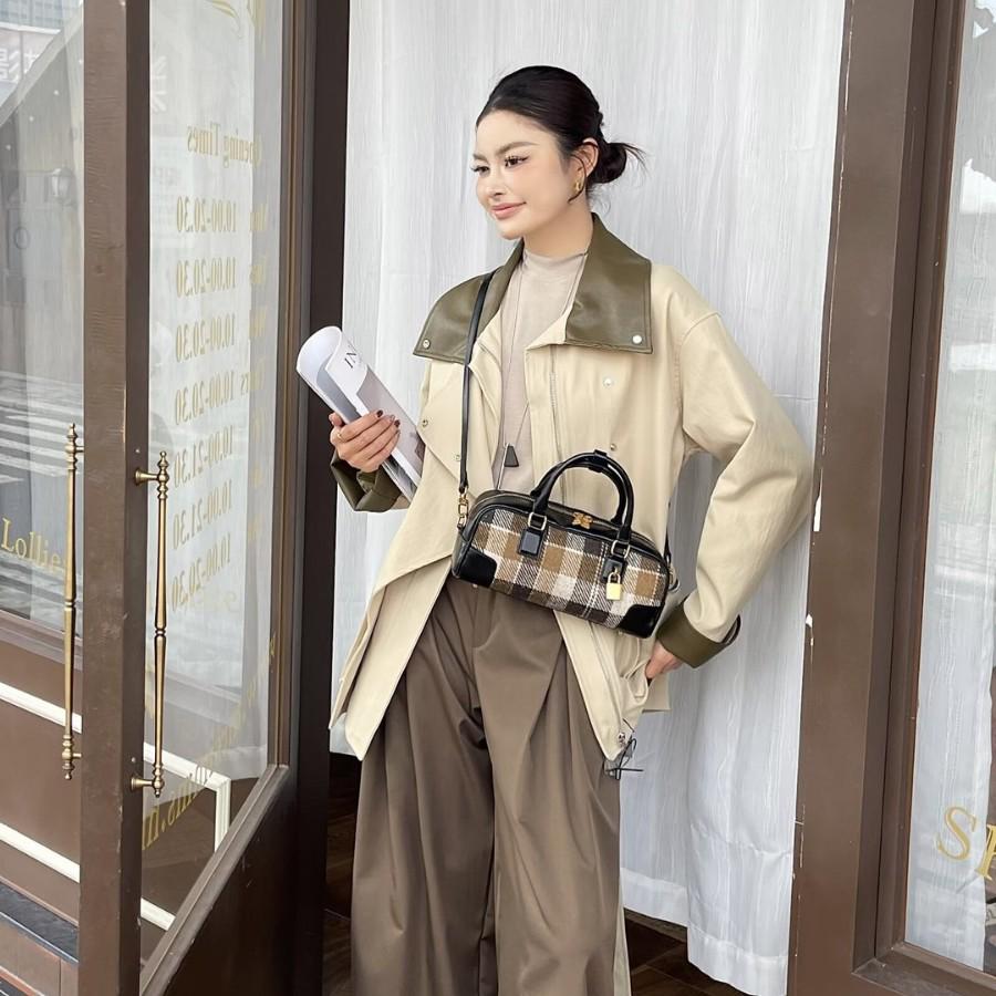 Женская клетчатая сумка высокого класса Осень/Зима 2025: Стильная сумка-тоут Багет на плечо и через плечо