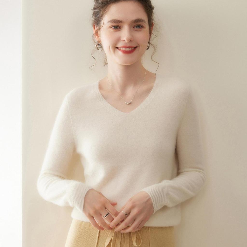 Women's Soft Lamb Cashmere Sweater: Versatile, Loose-Fit Base Layer for Autumn and Winter 
