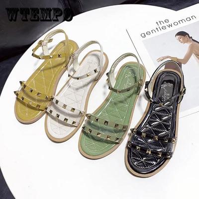 Сандалии на плоской подошве, женские летние универсальные сандалии с пряжкой и заклепками, модные женские римские сандалии