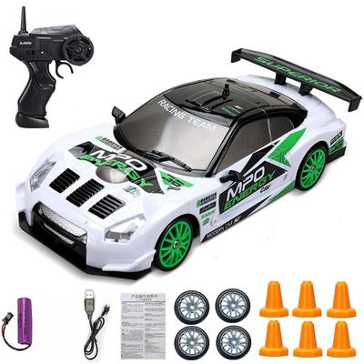 2,4G Высокоскоростной Drift Rc Car 4WD Игрушка с дистанционным управлением AE86 Модель GTR Автомобиль RC Гоночные машинки Игрушки для детей Рождественские подарки