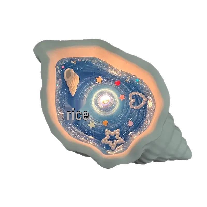 Seashell Scented Candle: Handmade Birthday Souvenir, Bedroom Ornament with Long-lasting Home Fragrance.