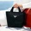 Prada Черная Мини Сумка-Тоут Косметичка Треугольный Металлический Логотип Портативная Ручная Сумка-Органайзер для Косметики для Женщин Путешествия Повседневная