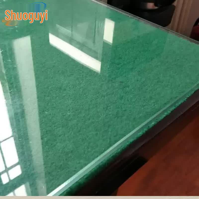 Бархатный флисовый коврик на стол