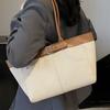 Large Capacity Shoulder Bag Women's 2025 New Fashion Retro Casual Portable Tote Bag Simple Commuter Armpit Bag