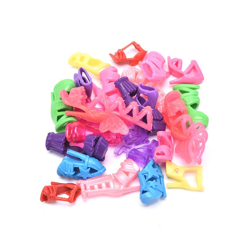 35 шт. Одежда для Барби, 12 шт. юбок + 12 пар туфель на высоком каблуке + 5 5 корон + 6 ожерелий