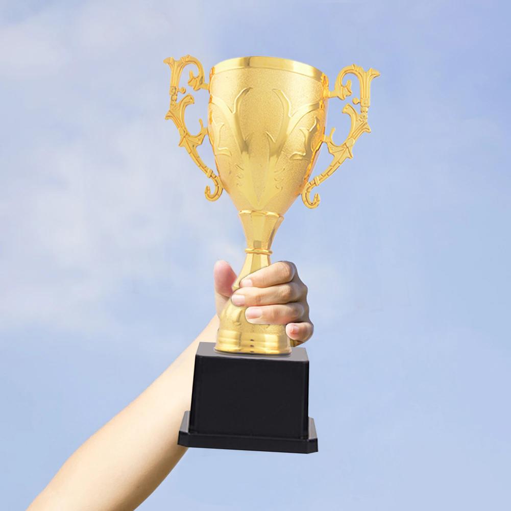 Соревновательный трофей с базой Персональный призовой трофей Приз за творческие достижения Наградной трофей для спортивных турниров