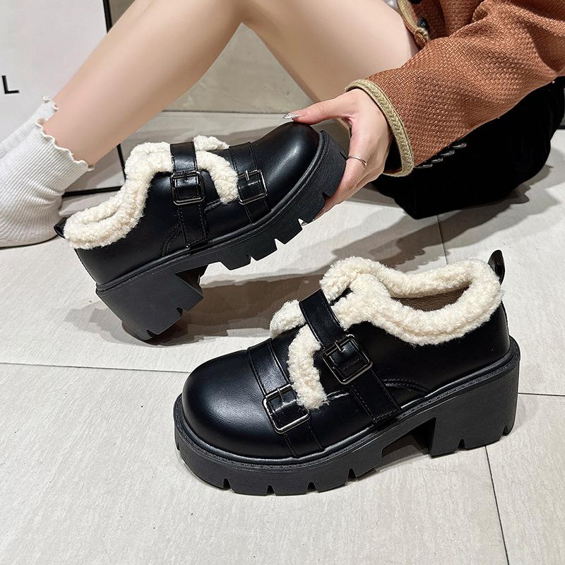 Модные универсальные и удобные хлопковые туфли женские осенние и зимние новые популярные на толстой подошве маффин бархатные теплые хлопковые туфли