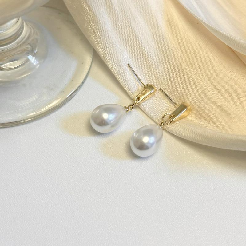 Легкие Роскошные Серьги-Бабочки из Ракушек для Женщин Элегантные Простые Серьги-Гвоздики со Стразами Вечерние Ювелирные Изделия Подарки