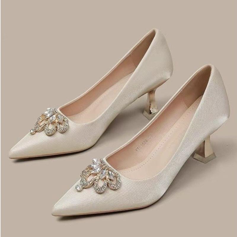 Повседневные сандалии для женщин шлепанцы необычные средние каблуки классическая обувь женские блестящие бриллианты острый носок летние сандалии