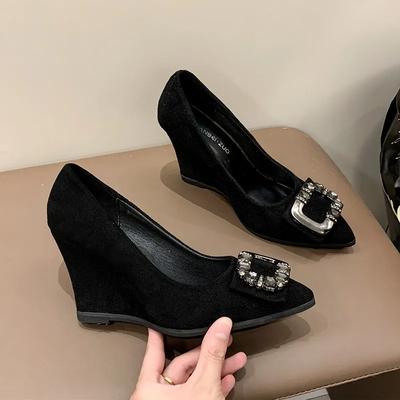 Мода 2025 Новый тренд Женские слипоны Удобные Элегантные туфли Металлическая отделка Платформа Неглубокие Модные туфли Весенние туфли для