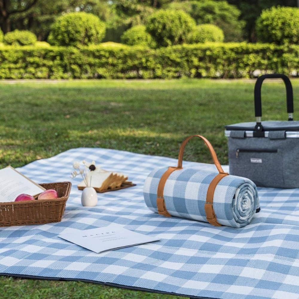 Waterproof garden picnic blanket 200x200 cm - blue
