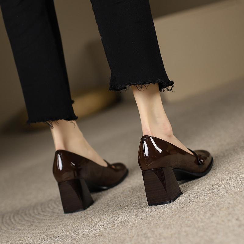 Мода Модные и универсальные Новые Ретро Темпераментные Лоферы Повседневные Туфли с Квадратным Носком На Высоком Каблуке Женские Кожаные Туфли в Британском Стиле