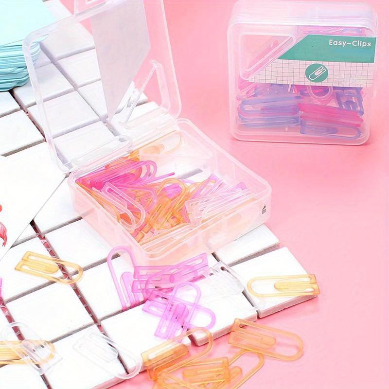 1 коробка, разноцветные мини-скрепки из АБС-пластика, кавайные канцелярские принадлежности, яркие цвета, прозрачные зажимы для бумаг, фотографии, билеты, заметки, скрепки с буквами