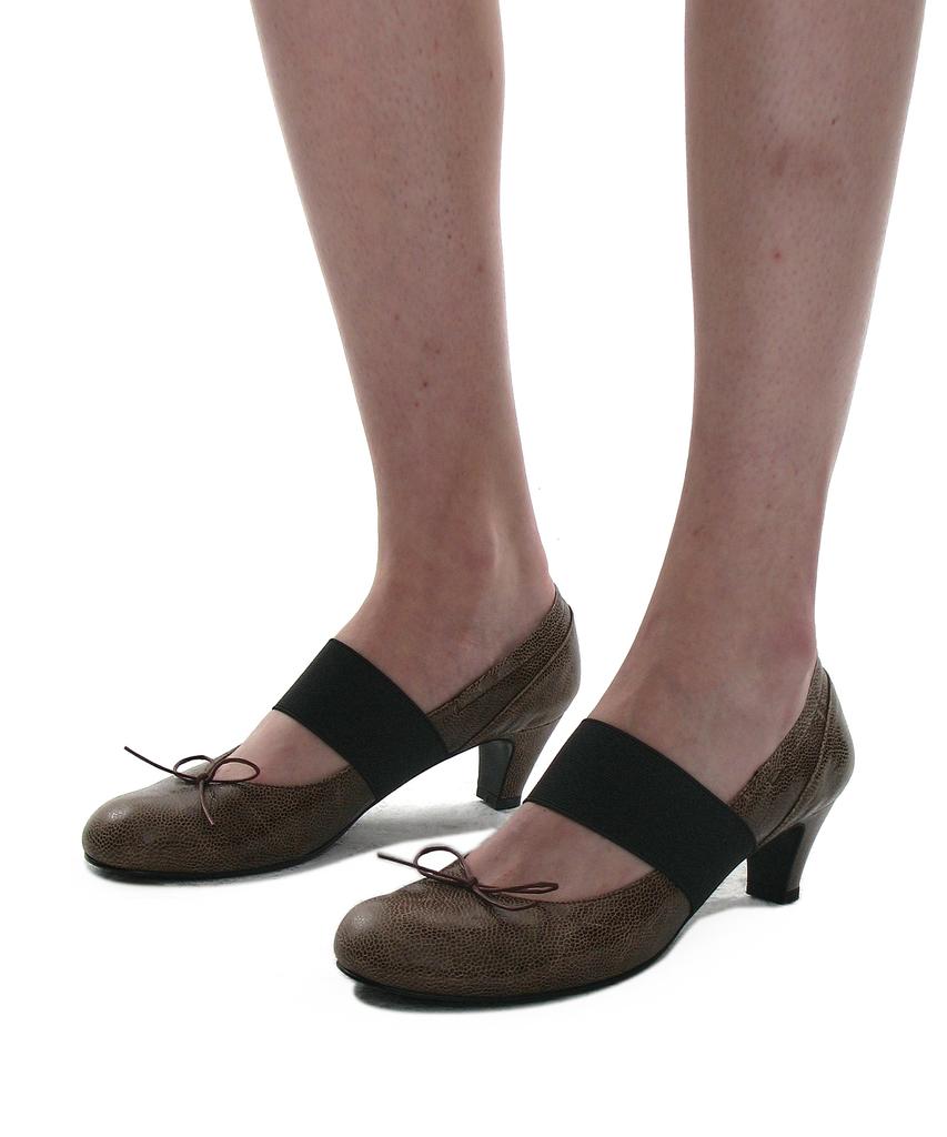 Partimento Women Strap Bow Ballerina Pumps_Khaki Brown