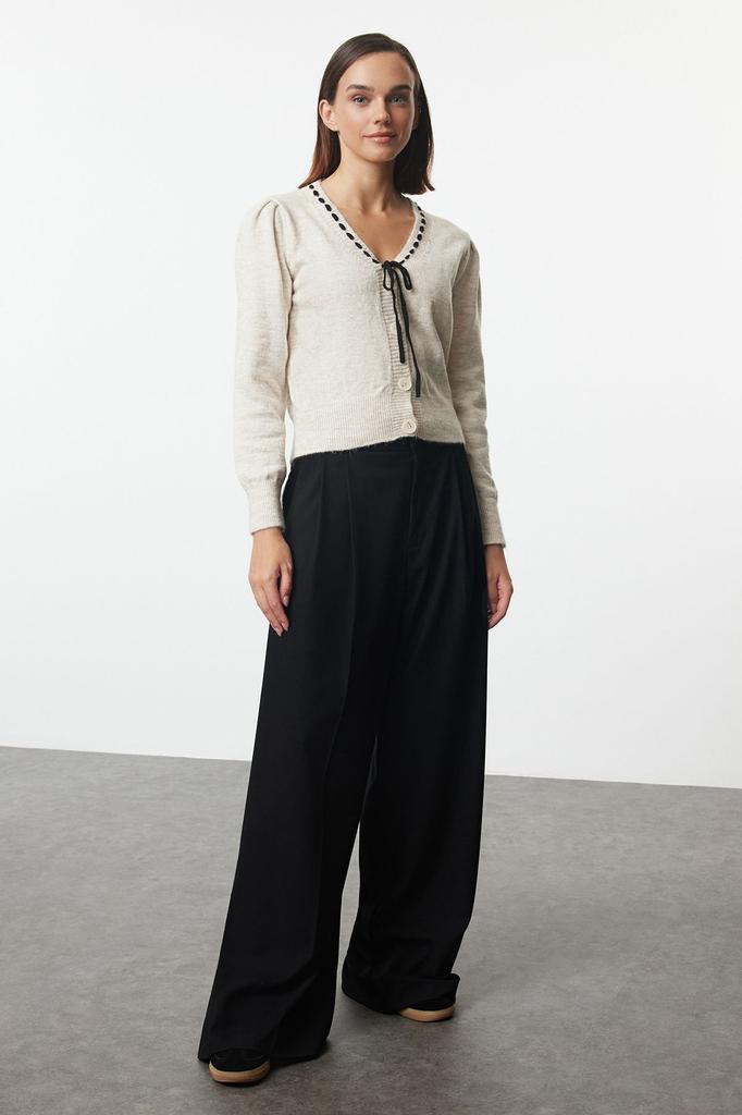 Женский элегантный кардиган с бантом из каменной ленты и детальным трикотажным кардиганом