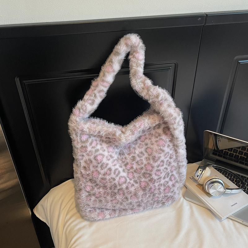 Вместительная пушистая сумка женская осенняя новая повседневная мягкая пушистая сумка через плечо портативная сумка-тоут