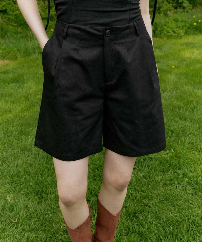ITOV SEOUL Cotton A-Line Half Pants Black