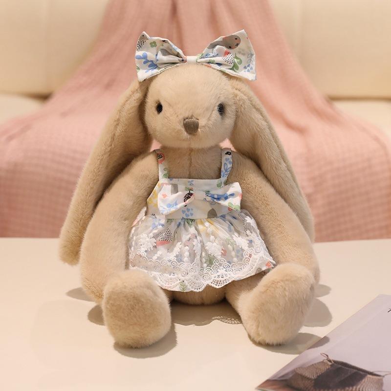 Милая сладкая юбка с цветами, плюшевая игрушка-кролик, одевающая маленькую куклу-белого кролика, девочка, успокаивающая тряпичная кукла