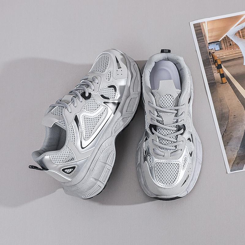 Женские роскошные дышащие кроссовки для бега, новый стиль, сетчатые туфли на платформе в стиле кампуса, универсальные повседневные трендовые вулканизированные туфли 2024 года