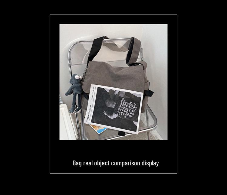 Unisex Retro Canvas Messenger Bag: Versatile Crossbody for Men and Women, Ideal for Travel or Class.