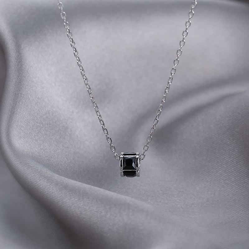 Цилиндрическое ожерелье с черным бриллиантом для женщин в летнем нишевом дизайне, тонкое ожерелье с талией, новый стиль для женщин