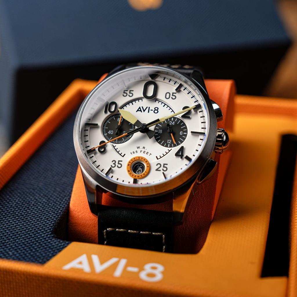 AVI-8 Spitfire Lock Chronograph Imperial War Museums Edition Bethlem White Dial Quartz AV-4089-0B Мужские часы