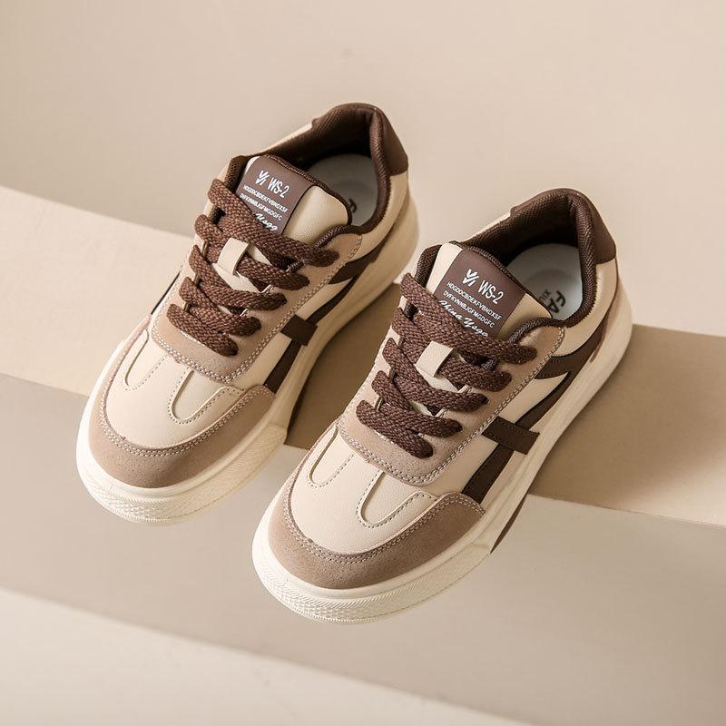 Niche Retro Board Shoes Women's New Spring Light and Not Tired Feet Versatile Forrest Gump Casual Shoes