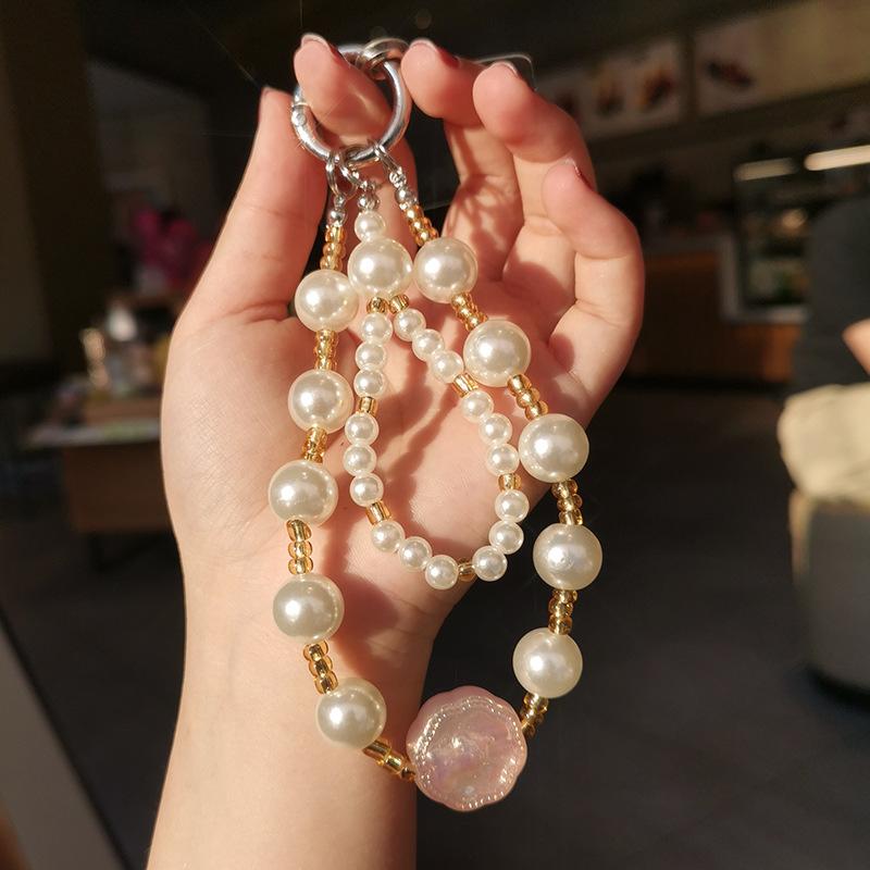 Mobile phone lanyard handmade beaded size pearl wrist chain pendant pendant women's short high-end pendant anti-loss