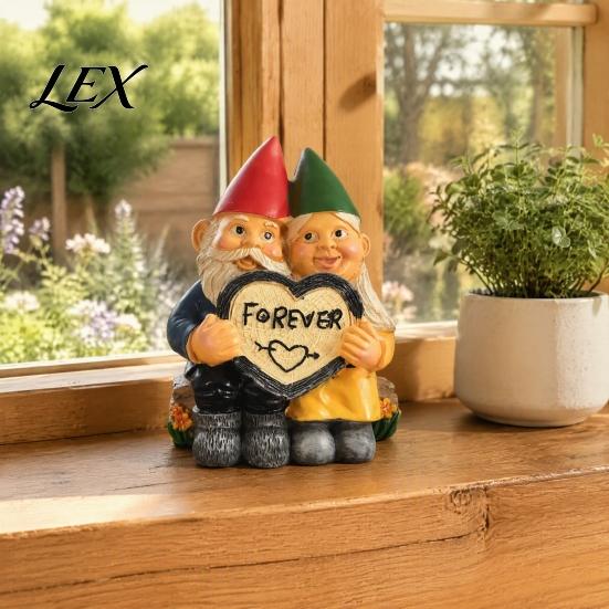 Gnome Couple Statues for Garden Figurine Outdoor Decoration, Resin Sculpture Patio Yard Indoor Landscaping Ornaments Lawn Porch Decor, Waterproof