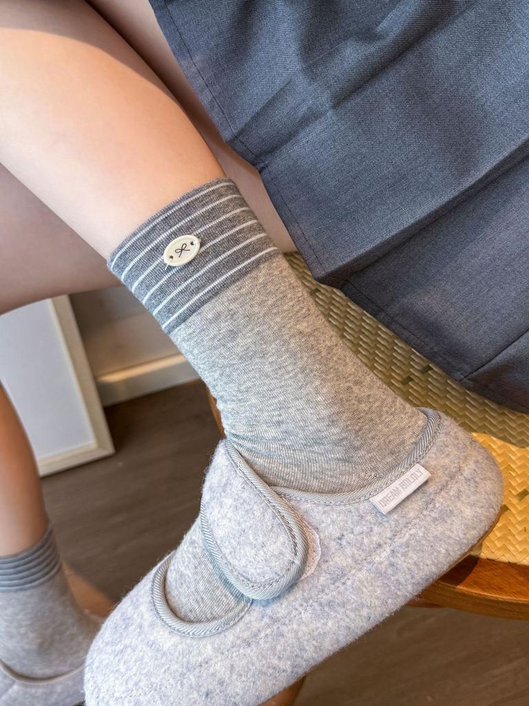 Button Bow Socks Medium Tube Socks Tide Cotton Versatile College Style Striped Contrasting Color Stacking Socks