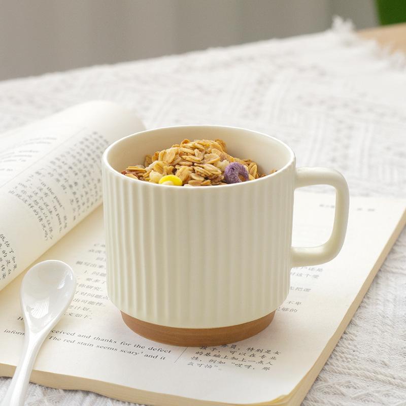 Ветер Вертикальные Полосы Бело-Коричневая Склейка Керамическая Креативная Чашка для Воды Может Быть Определена