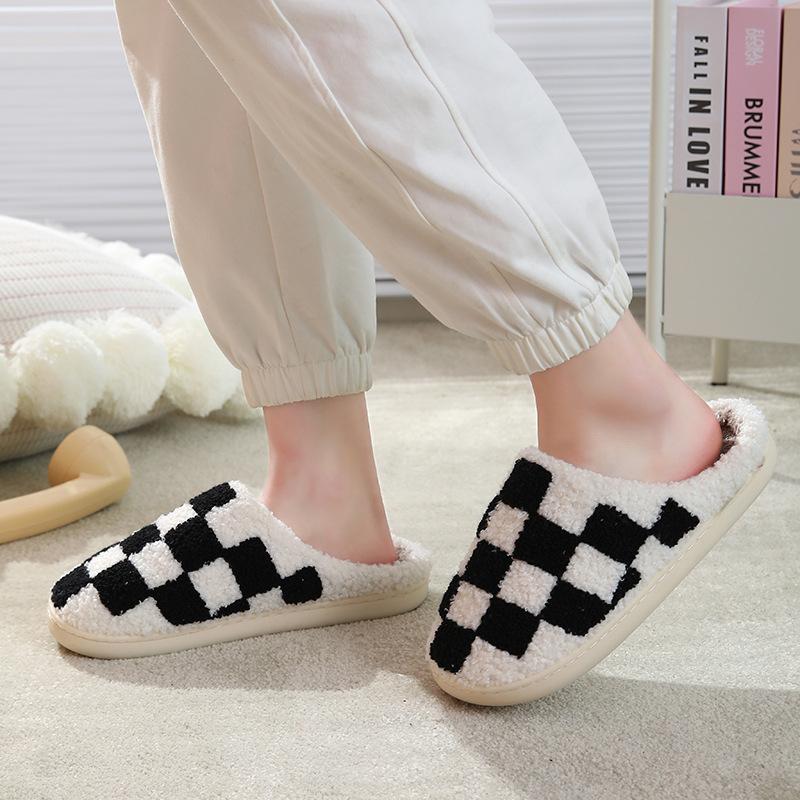 New Comfortable Home Checkerboard Warm Winter Cotton Slippers Couple Men and Women Thick-soled Soft-soled Cotton Shoes Thickened Non-slip