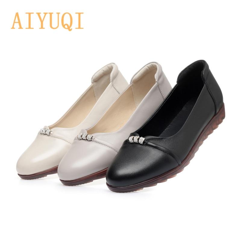 Женская весенняя обувь, женская обувь из натуральной кожи на плоской подошве, женская обувь из говяжьего сухожилия с мягкой подошвой, обувь для мам среднего и пожилого возраста