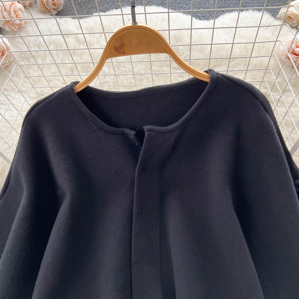 High Sense Of Retro Irregular Cape Shawl Women + High Waist Temperament Knitted Fishtail Half-Body Skirt Two-Piece Set