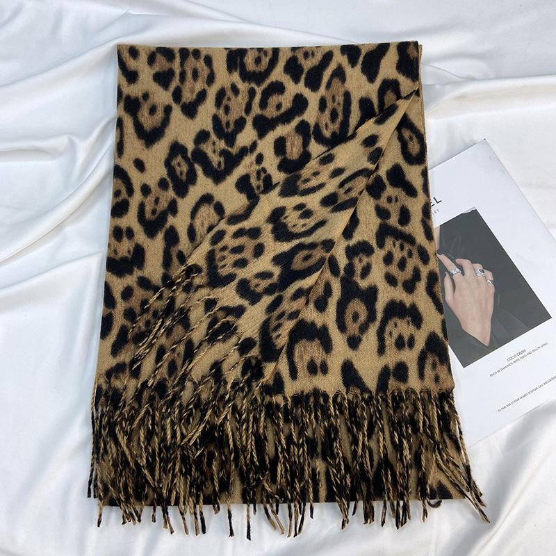 Leopard Print Scarf For Women In Autumn And Winter, Classic Thick Imitation Cashmere Print Tassel Shawl, Versatile European And American Warm Scarf