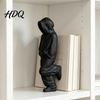 Декор для домашнего офиса Статуэтка Мыслителя 3D-печать Статуя Мужчины в спортивном костюме для Экологичного Подарка Декор для стола и книжной полки Коллекционные украшения Мужчины