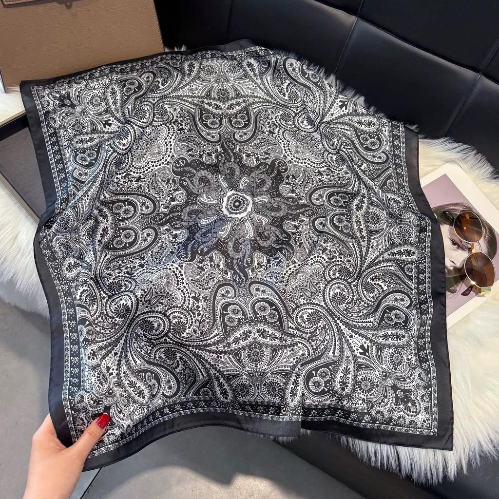 Men's Silk Neck Warmer: Professional British Style 70x70 Scarf