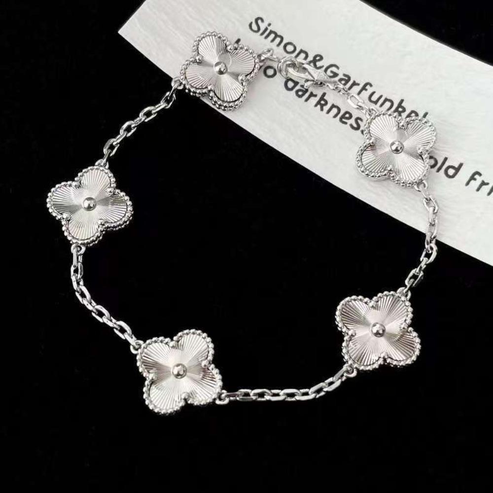 Браслет «Четырехлистный клевер Пятицветник», Усовершенствованная лазерная гравировка ЧПУ Покрытие всего тела V золото Толстое золотое покрытие 18К золото