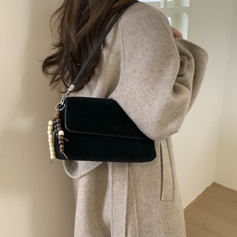 Замшевая сумка женская большой вместимости 2025 новая осень и зима универсальная сумка-мессенджер на одно плечо под руку для поездок на работу маленькая квадратная сумка